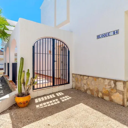 Casa Flora Con Piscinas En * Calpe