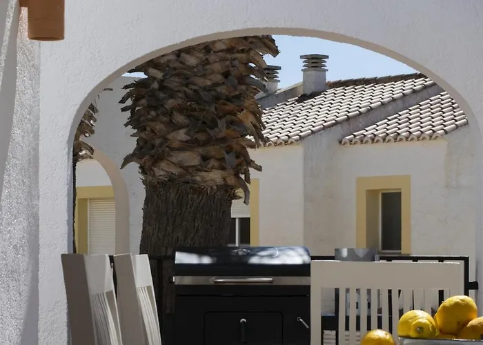 Casa Flora Con Piscinas En Calpe